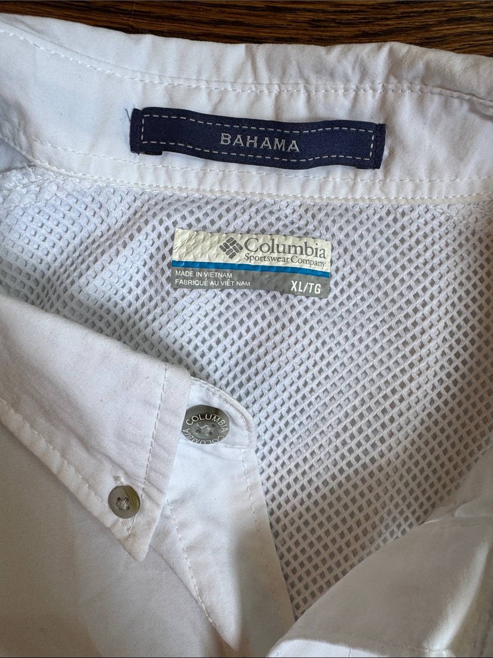 Columbia PFG button down - Picture 4 of 8